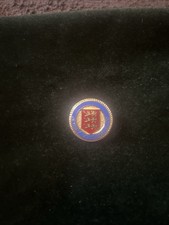 Vintage Jersey Bowls Bowling Club Metal Pin Badge