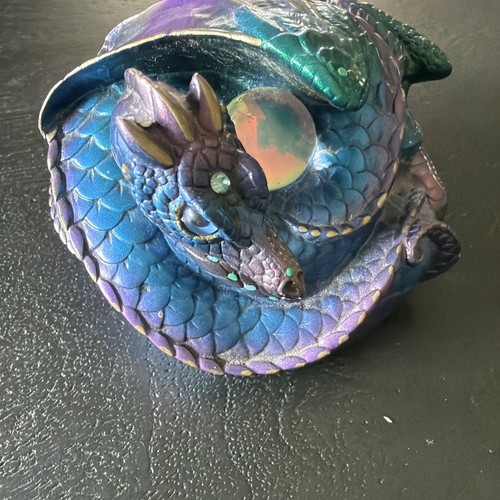 Windstone Editions Coiled Peacock Mother dragon Gold Egg Statue Pena