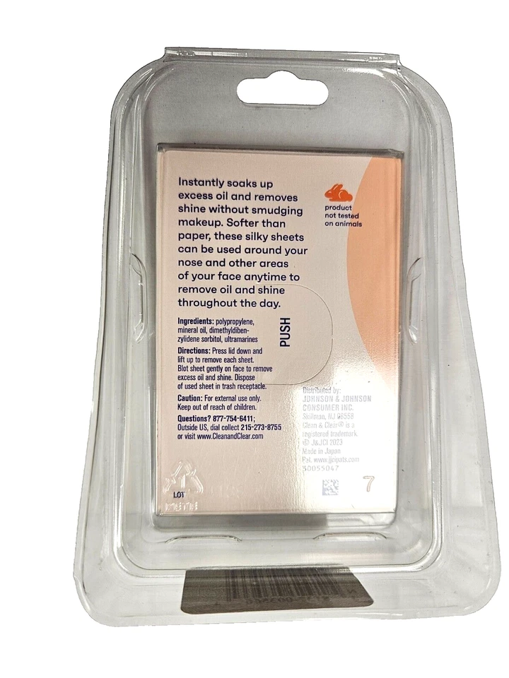 Oil Absorbing Sheets CLEAN & CLEAR 50ct ( 2 pack ) NEW LOOK ARRIVING! - Image 3 of 3