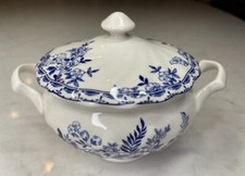 5 pcs of Johnson Brothers Devon Cottage Tea Set, tea pot, creamer, sugar bowl