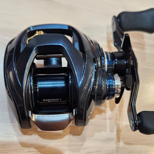 Daiwa Steez A TW HLC 7.1R Baitcast Fishing Reel Right Handle - Picture 5 of 6