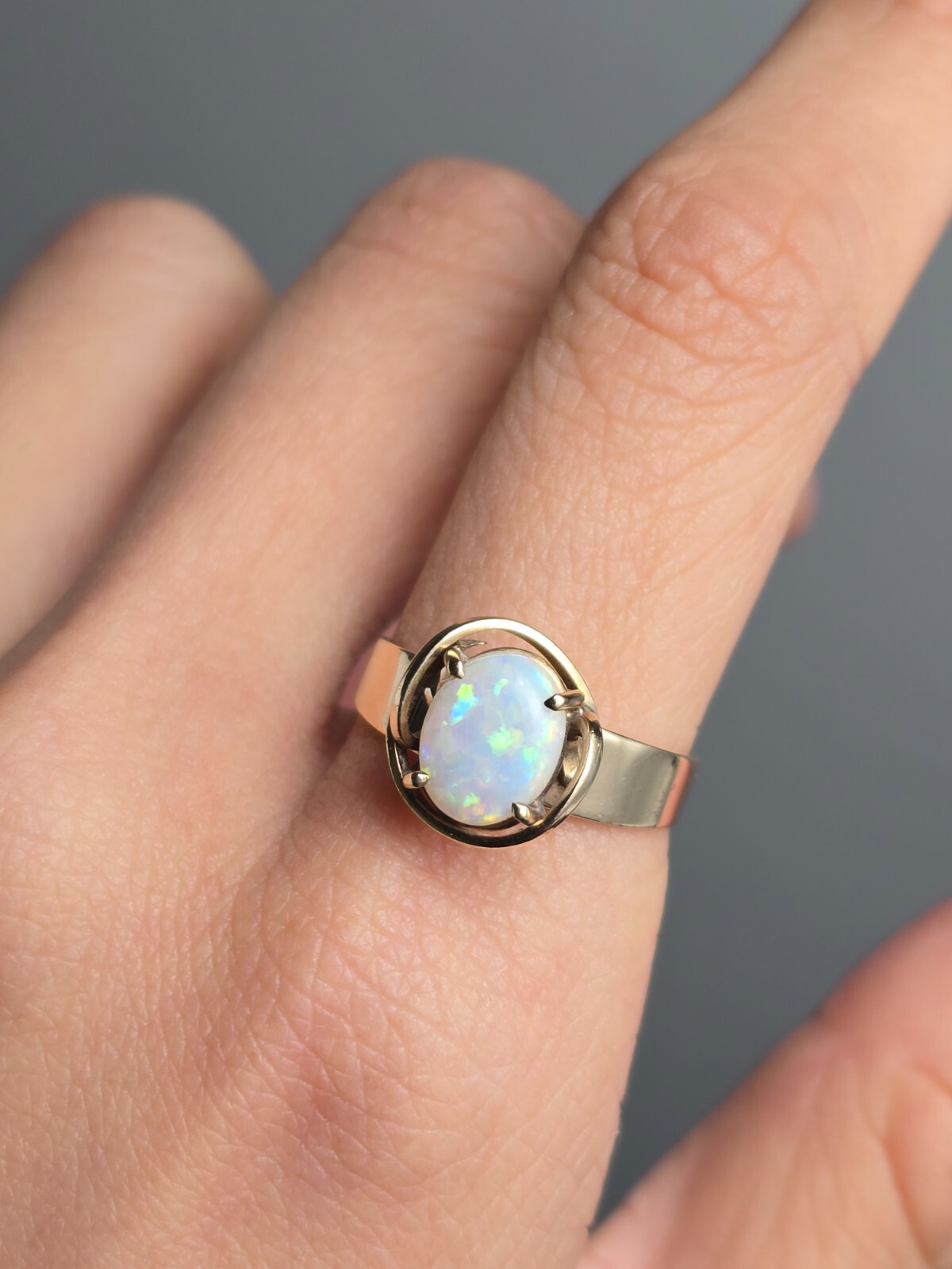 Vintage Australian Solid White Opal Solitaire 9ct… - image 2