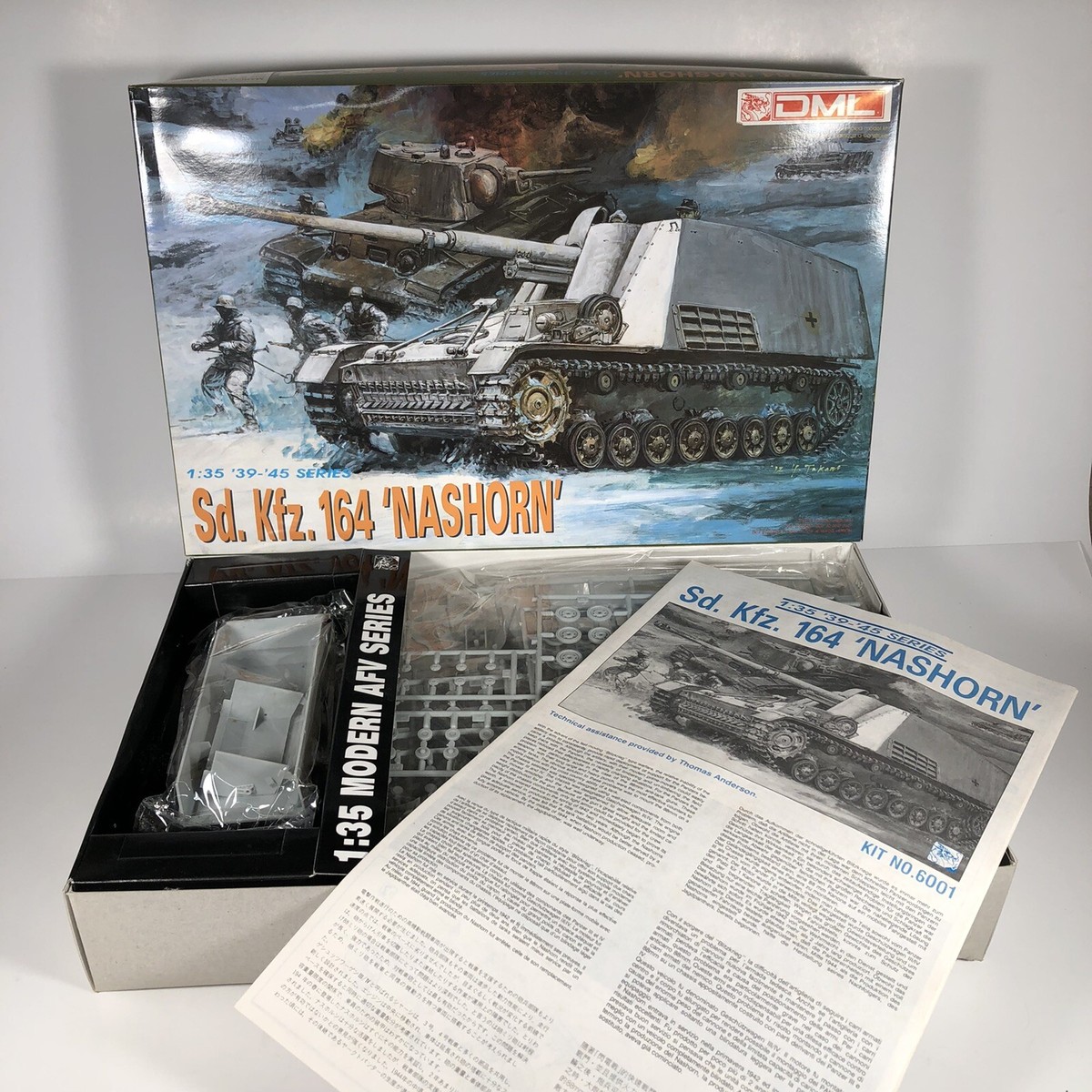 Sd.Kfz.164 Nashorn 1/35 プラモデルキット 4in1 1/35 Border Model Sd.Kfz. 164 Nashorn - Squadron.com