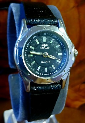 045, Ladies NeXus BLACK DIAL Quartz Wrist Watch New Battery  display picture 1