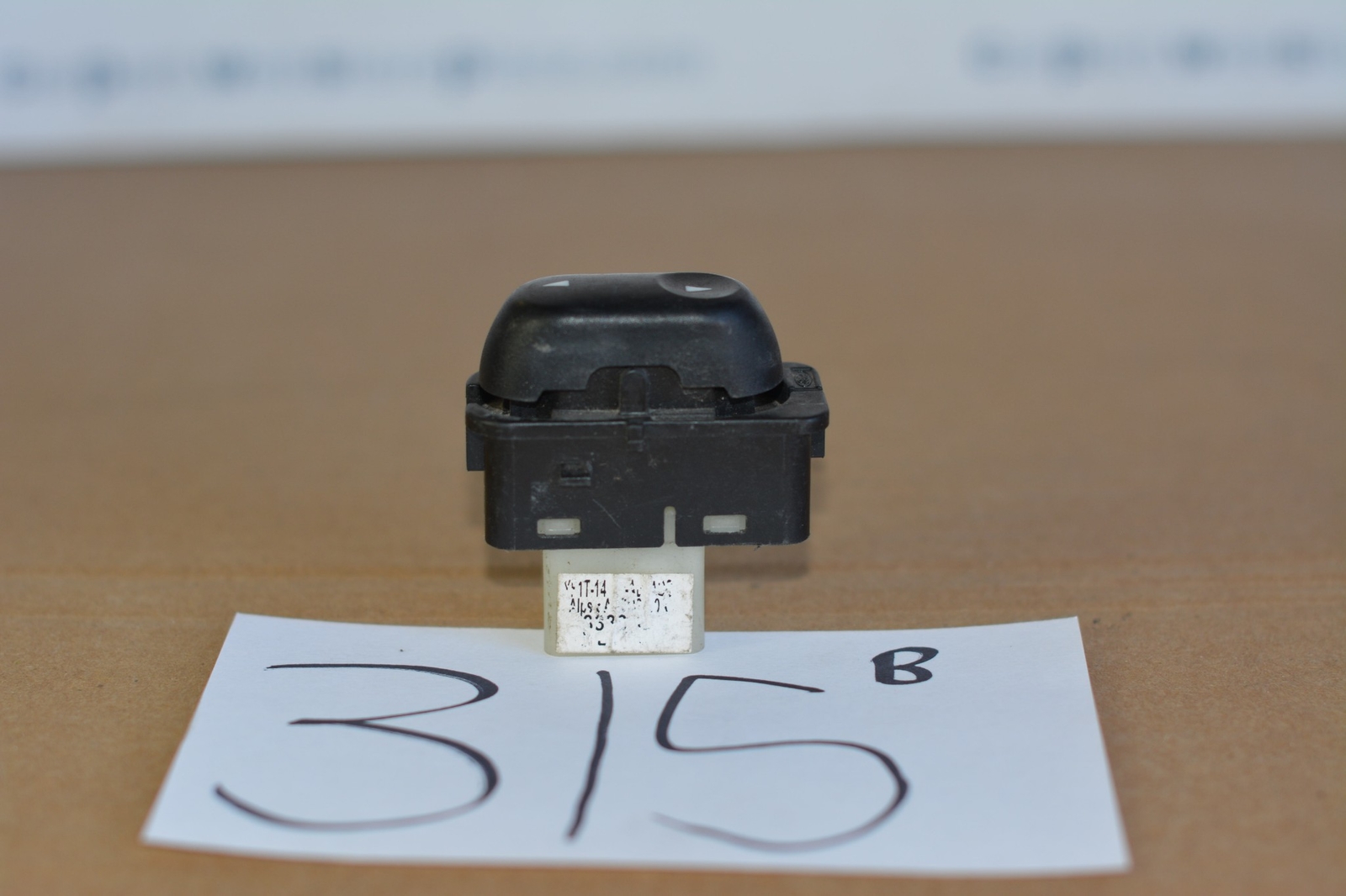02 03 04 05 Ford Explorer Window Switch USED  #315B