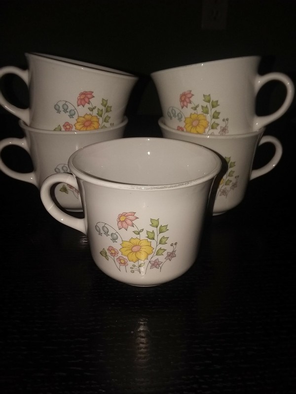 Vintage CORELLE Corning SPRING MEADOW Cups Mugs -Set 5- Floral Pink Yellow Blue 