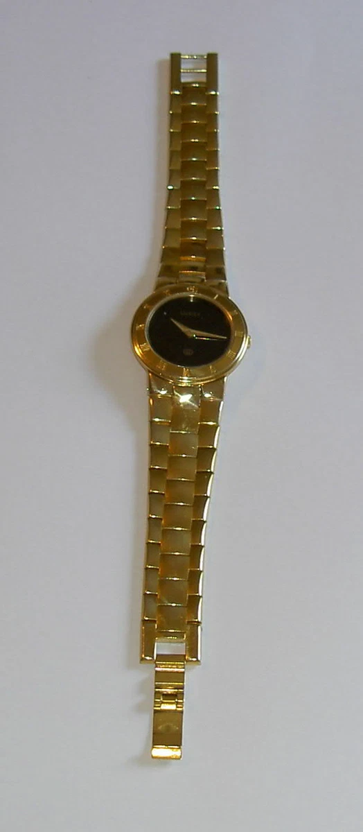 Gucci Model 3300L Gold Plated Ladies Wrist Watch Original Case Vintage