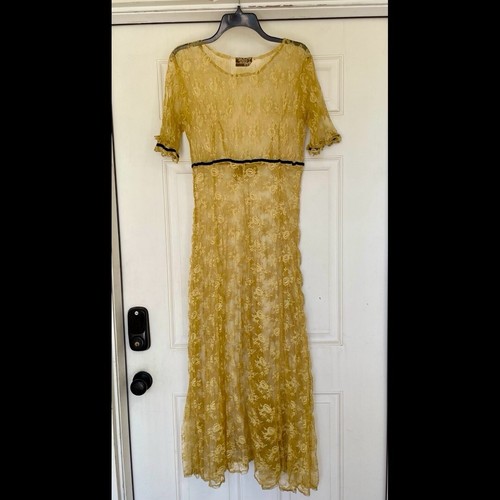 Vintage Sheer Yellow Crinkled Lacy Maxi Dress by Alexander Brown Whimsigoth 1990 - Picture 12 of 12