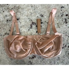 SKIMS No Show Molded Unlined Balconette Bra 34DD Clay