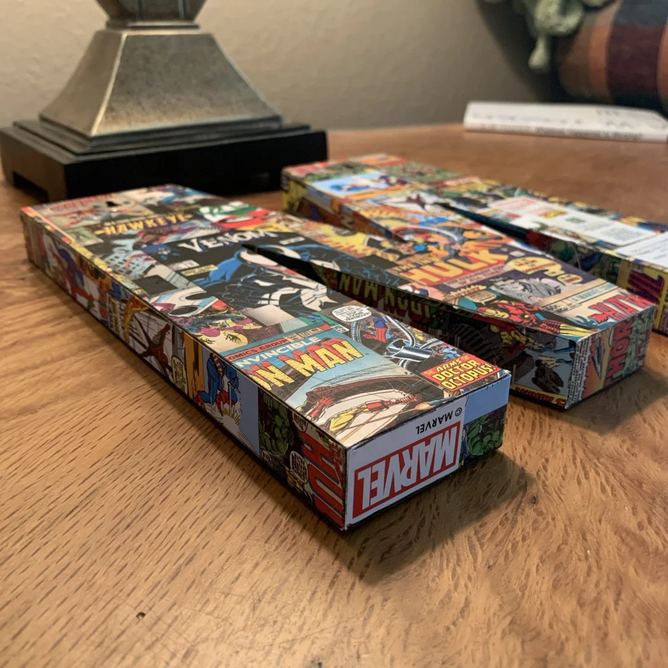 Arte de pared de superhéroe con letra M de madera de 8" x 10" (pulgadas) Marvel Edge Foto 4 de 4