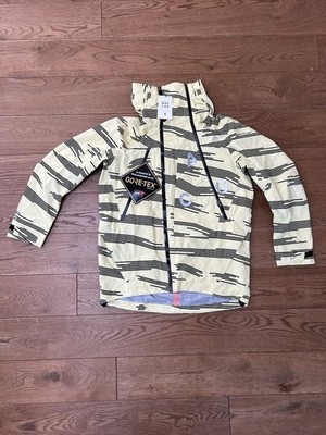 Nike ACG Goretex Alpine Jacket SizeLARGE Stripe Camo