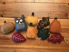 PRIM WOOL FELT ORNIES BOWL FILLERS NINE FALL  PUMPKINS, LEAVES AND OWL