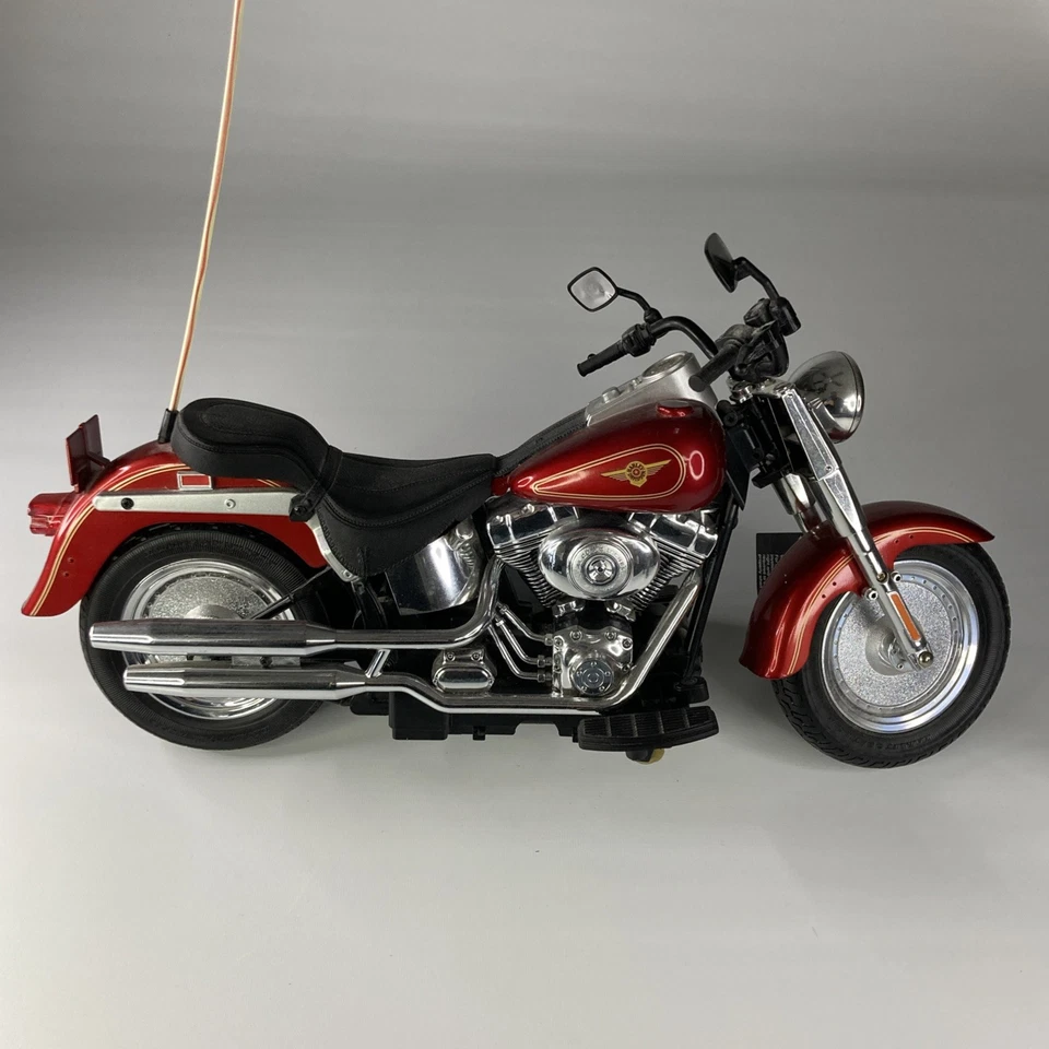 Nuevo Bright 6.0V Harley Davidson 15" Fat Boy Moto con Controlador SIN BATERÍA Foto 3 de 4