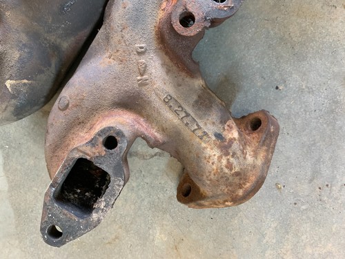 1970-73 Mopar C-Body Big Block Exhaust Manifolds 383 400 440 2951861 2889876 - Picture 3 of 3