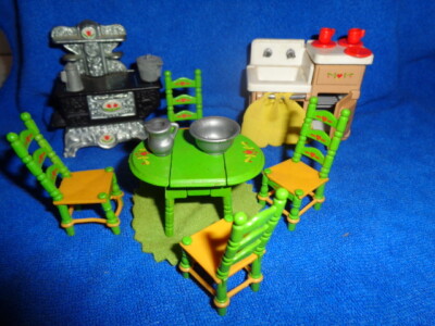 1980 Mattel Cast Iron 12 Piece Doll House Set