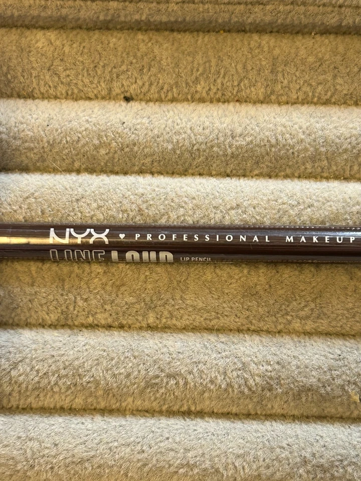 NYX PROFESSIONAL MAKEUP Line Loud Lip Liner, Longwear and Pigmented Lip Pencil - Image 2 of 4