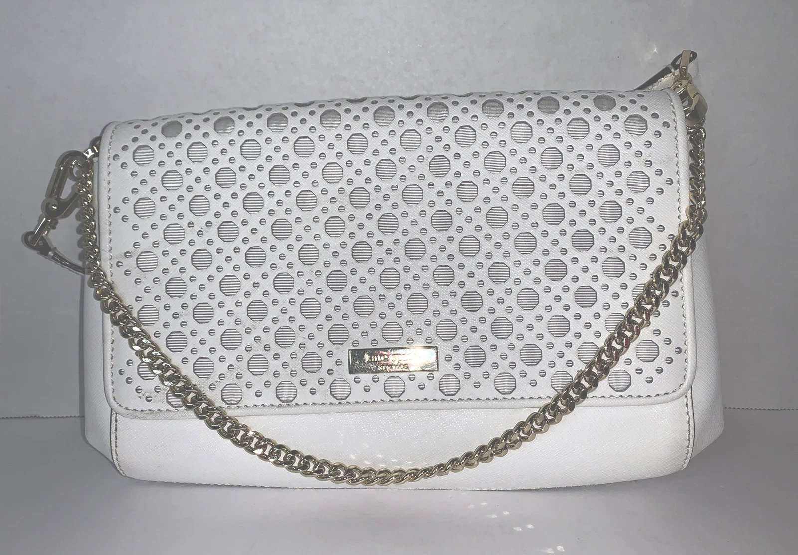 Autentica borsa a tracolla Kate Spade da donna in pelle bianca taglio laser con certificato di autenticità