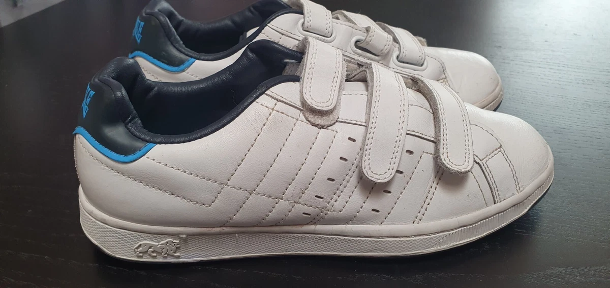 Girls trainers best sale size 4
