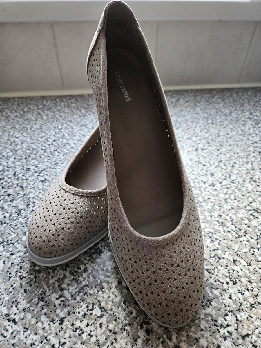 Deichmann Ladies Black Low Wedge Shoes Court Shoes Deichmann Wedge