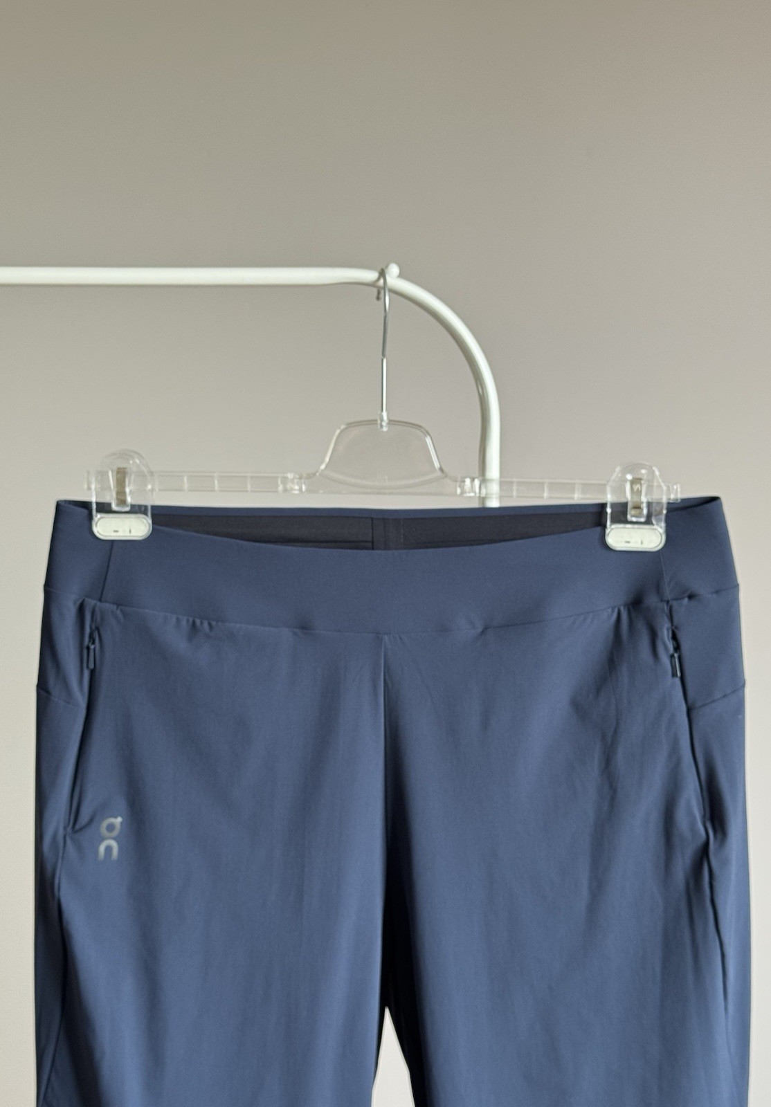 On Cloud Running Polyester Stretch Pants - image 4