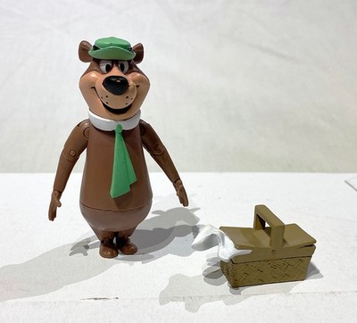 Jazwares YOGI BEAR with Picnic Basket - Hanna Barbera Action Figure