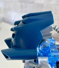 Bionicle:Sarda & Idris with Very Rare Dark Blue Ruru Mask from Karzahni 8940 Set