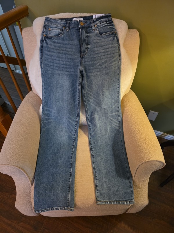 NWT STS Blue Allison High Rise Straight Jean-S 27 waist