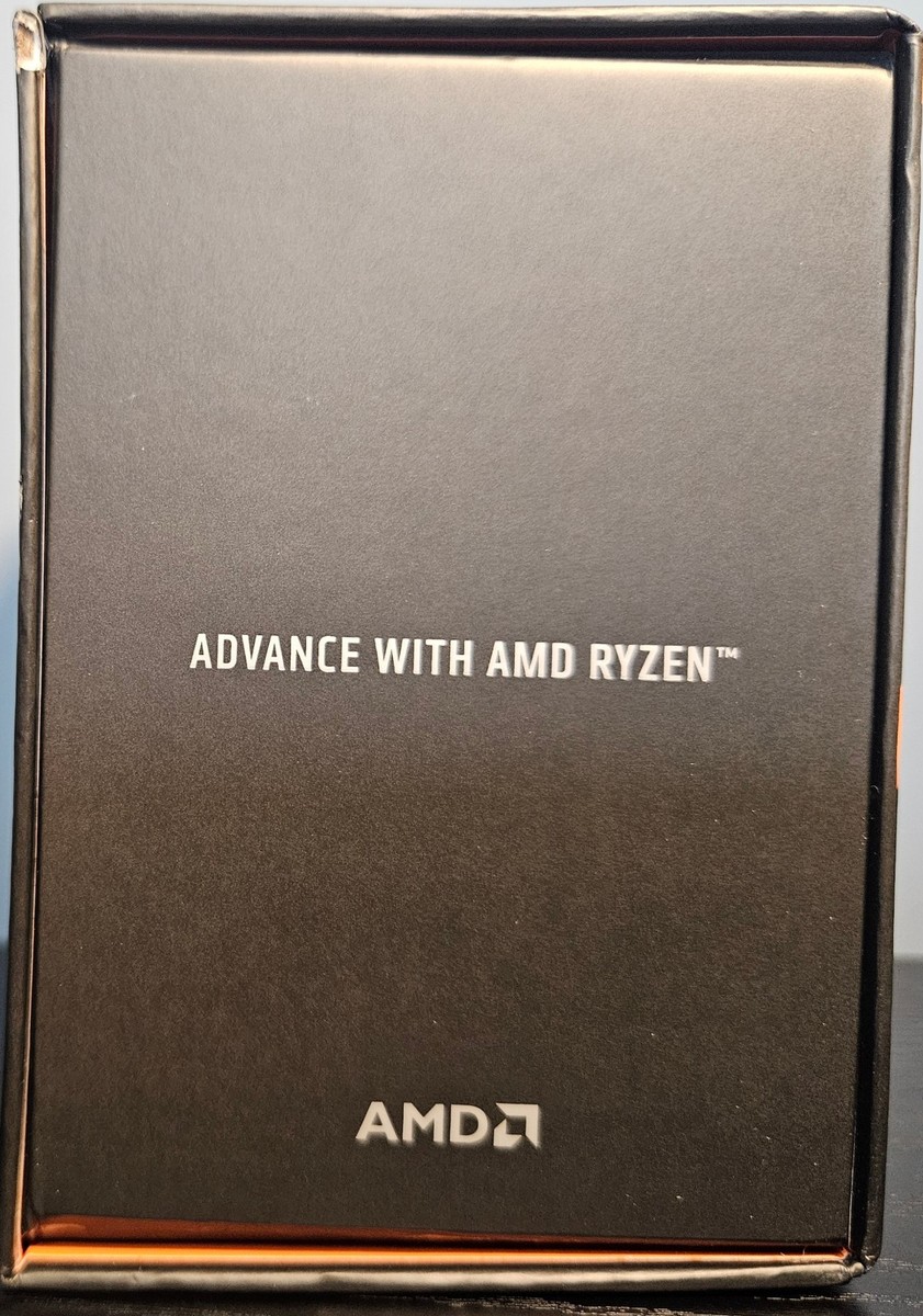新品未使用　AMD Ryzen 7 7800X3D AMD Ryzen 7 7800X3D 8 Core 16 Thread 4.2 GHz (5.0 GHz Max