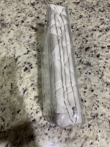 Hotel Collection King Pillowsham Interlattice. Brand New! - Picture 4 of 7