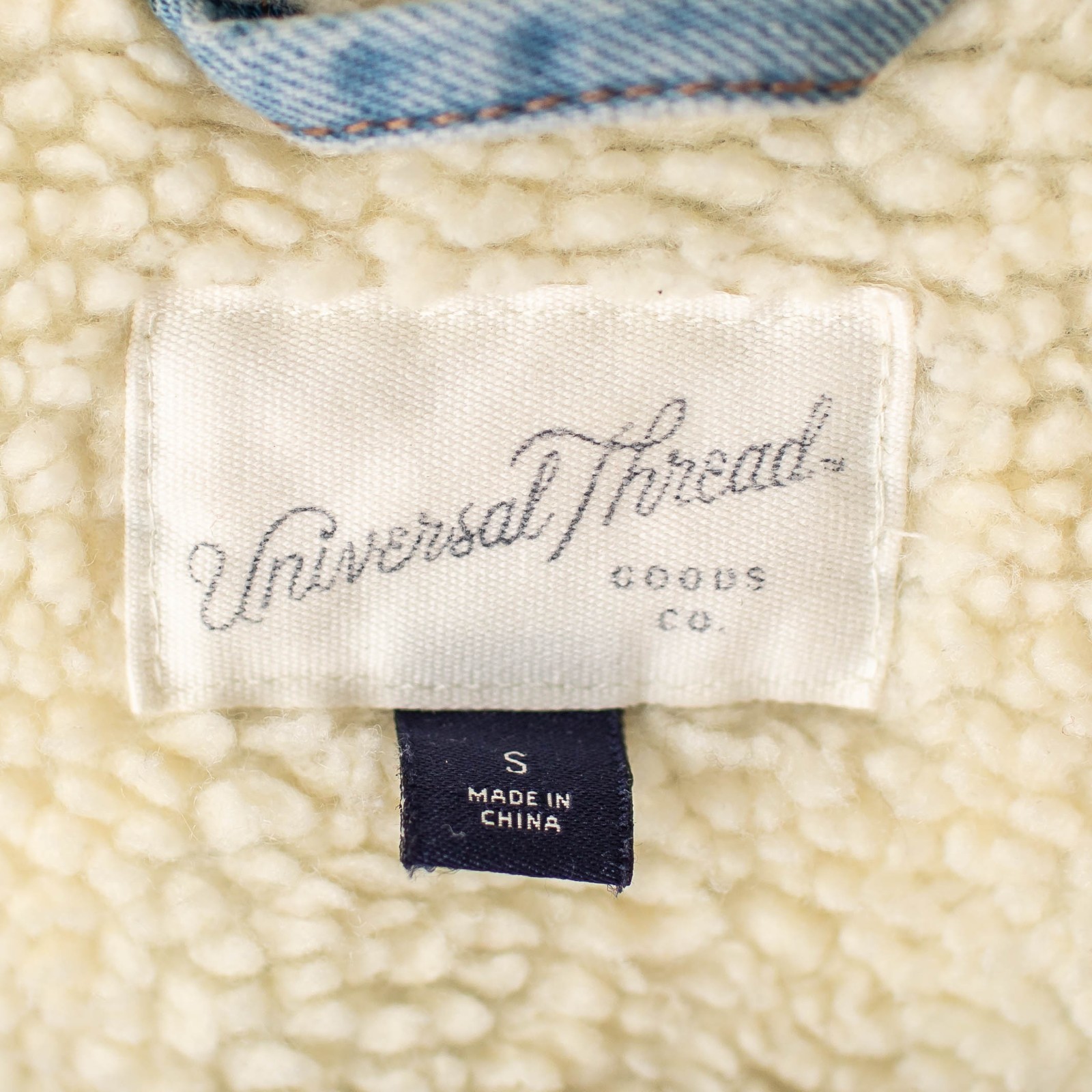 Universal Thread Sherpa Lined Denim Jacket Women’… - image 4