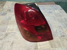 TOYOTA COROLLA Verso E12 Rücklicht hinten links 9824 PN25 2.00 Diesel 33978606