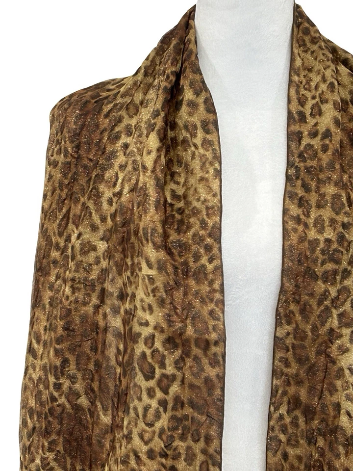 Bufanda envolvente con estampado de leopardo Basile hecha en Italia ropa de noche transparente metálica Foto 3 de 4