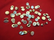 VINTAGE LARGE LOT OF MOTHER OF PEARL SHIRT STUDS AND BUTTONS 410