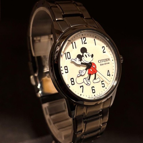 Citizen J830-S123429 Disney Mickey Mouse Eco-Drive Solaire Montre Hommes Auth - Photo 3 sur 7
