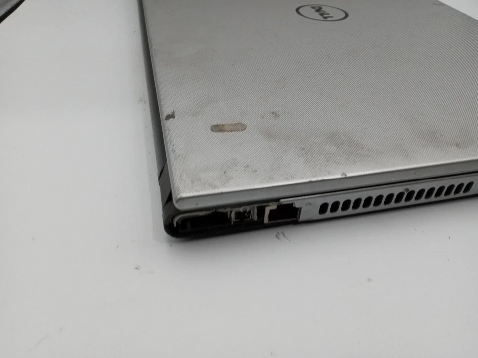 Laptop Dell Inspiron 5555 15" AMD A10-8700P - PUERTO DE CARGA ROTO - RR Foto 4 de 4