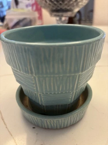 Vtg -McCoy-USA-TURQUOISE-4” Diameter-Basket Weave Flower Pot/Planter w/Saucer