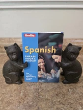 Phrase Bks.: Spanish Phrase Book : and Dictionary by Berlitz Publishing Staff...