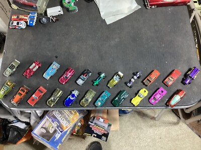 1/64 Hot Wheels Redline/Black Line Lot Of 22  15 RL 7 Black L Parts or Repair