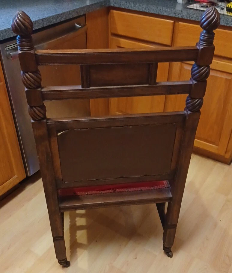 Antigua silla púlpito altar iglesia victoriana Eastlake terciopelo rojo ruedas de madera de roble Foto 4 de 4