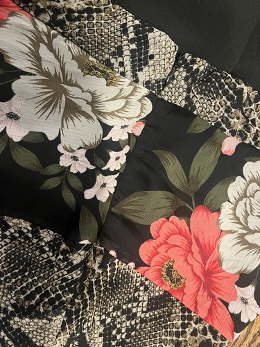 INC women’s garden party Snake / Bold Flowers print skirt Sz. 22 W NWOT - Picture 6 of 11