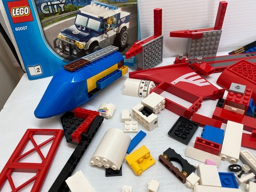 LEGO Vintage HUGE 6 pounds of Vehicle airplane Parts Tires instruction book - Picture 8 of 19