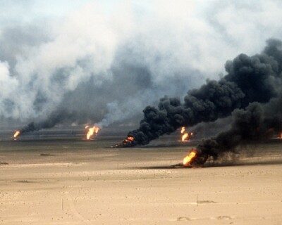 Oil well fires rage outside Kuwait City 8x10 Operation Desert Storm Photo 17