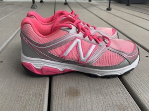 new balance breast cancer sneakers