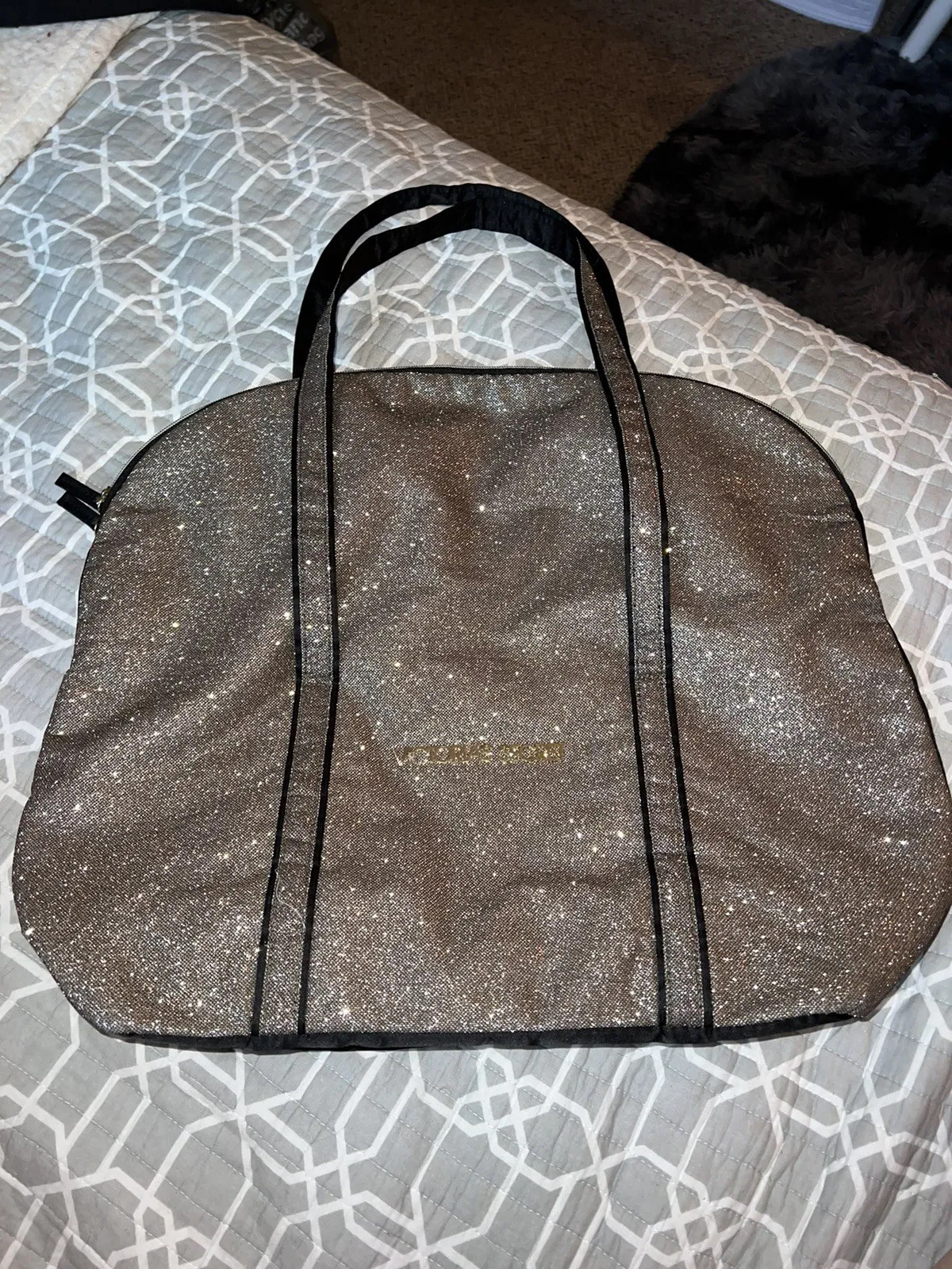 Victoria's Secret Gold Glitter Travel Weekender Bag D… Gem