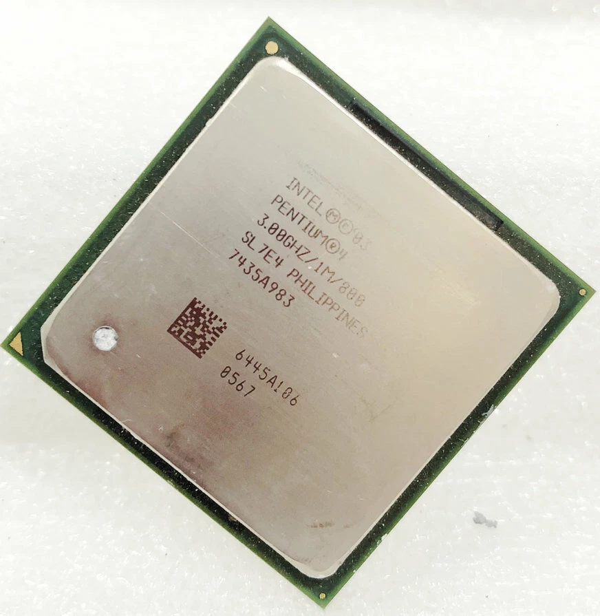 Pentium 4 3.0GHZ HT Socket 478 CPU 3.0/1M/800 SL7E4 - Image 3 of 4