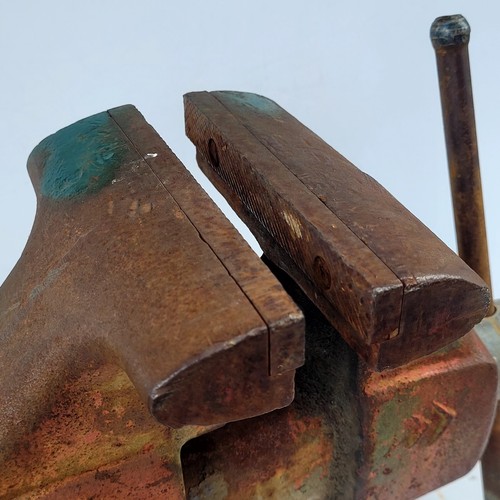 VINTAGE CRAFTSMAN NO. 506-51811 SWIVEL BENCH VISE 5" JAWS HEAVY DUTY TOOL USA - Picture 10 of 13
