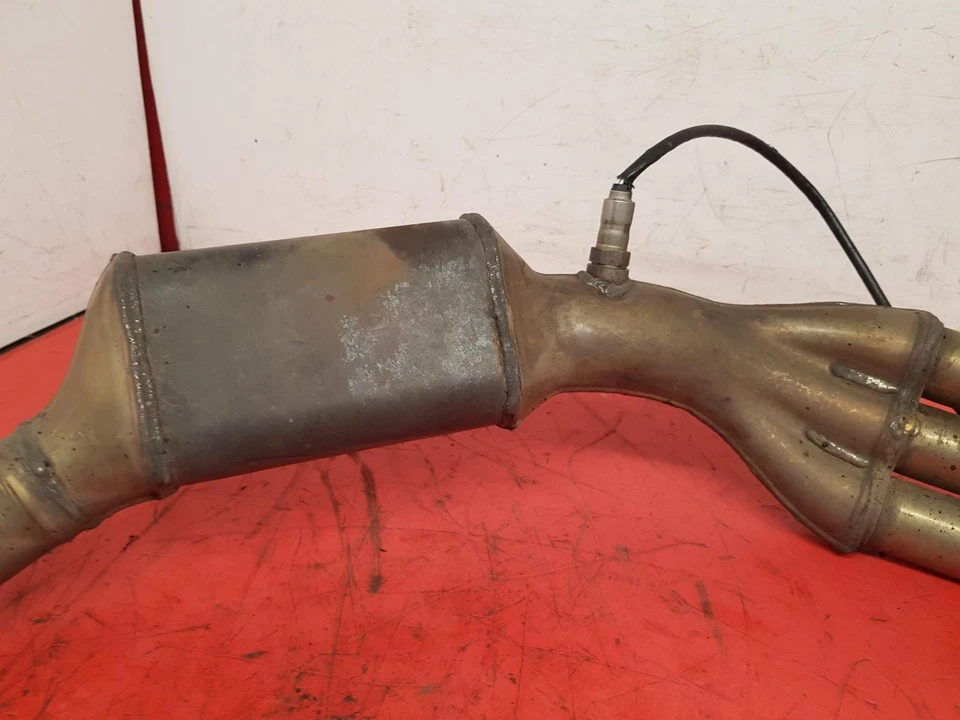 COLECTOR ESCAPE TRIUMPH TIGER 900 GT PRO 2024 Foto 4 de 4