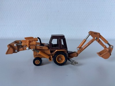 CASE 580E Baggerlader  ERTL #11780  1:64