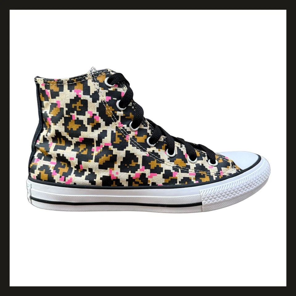 Zapatos de caña alta Converse Chuck Taylor All Star Pixel Leopardo Junior 5 para mujer 7” Foto 4 de 4