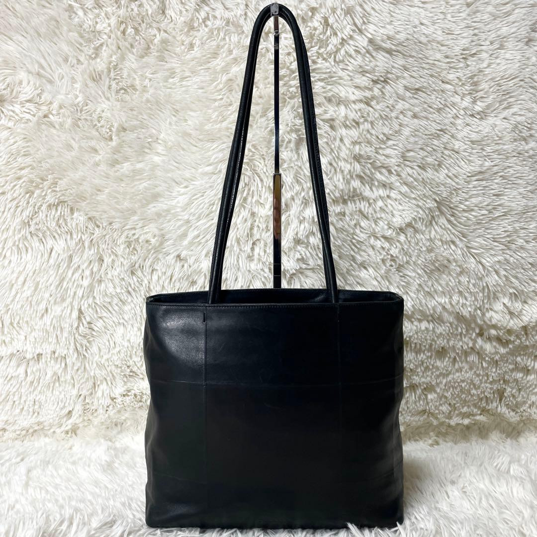 PRADA All Leather Tote Bag Black Quilted Logo Engraved Handbag Used thumbnail 2